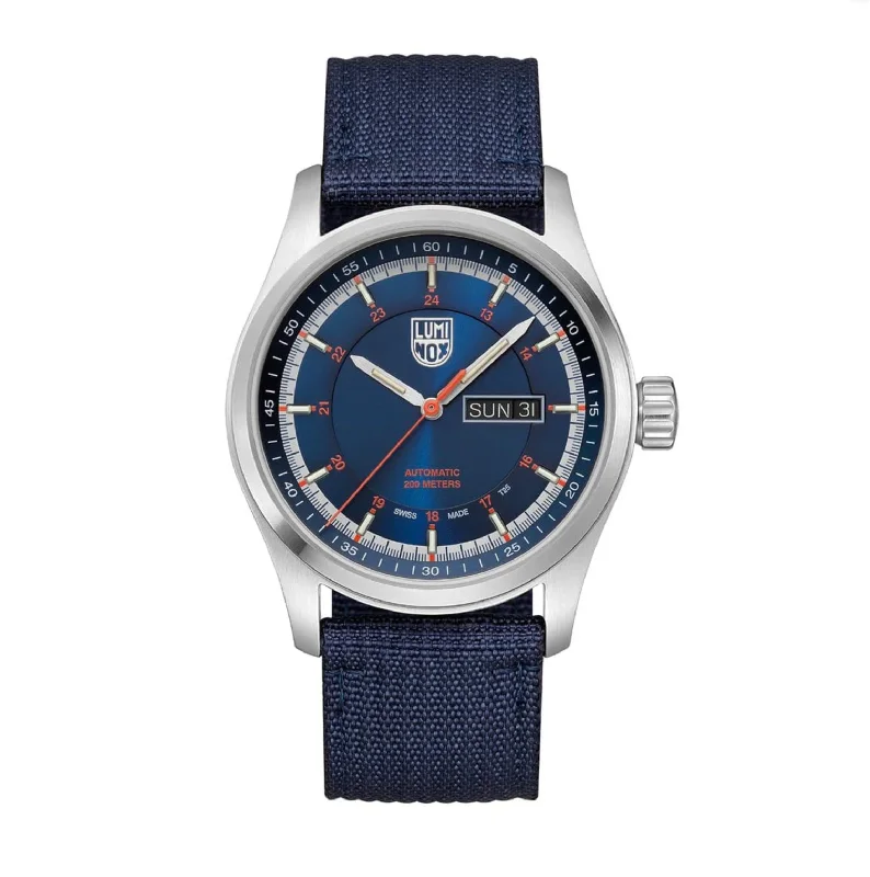 Minimalist Analog Watches for Everyday WearLuminox Atacama Field Automatic Men's Blue Watch XL.1903